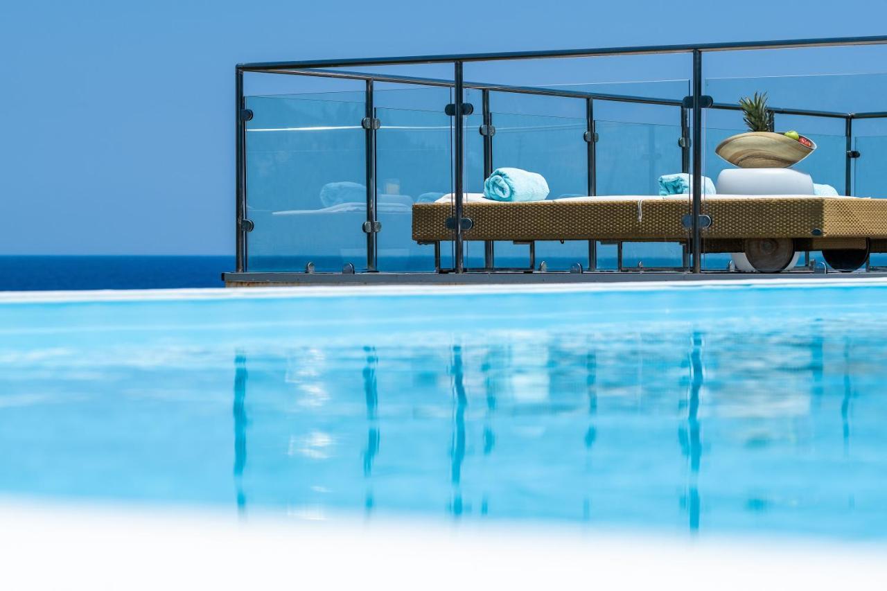 Icarus Luxury Beachfront Villa Gialiskari  Exterior photo